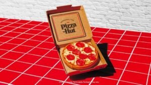 Pizza Hut Unveils Personal Pan Pizza Hut - FFOODS Spectrum