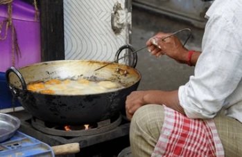 FSSAI CEO calls for nationwide crackdown on high-risk food commodities