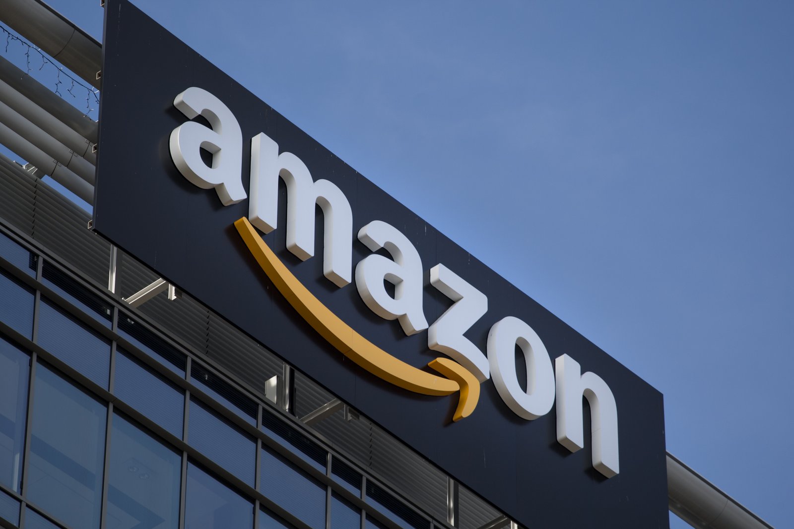 amazon-bets-on-whole-foods-for-13-7-billion