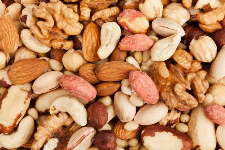 new-research-predicts-connection-between-nuts-associated-with-lower-risk-of-heart-disease