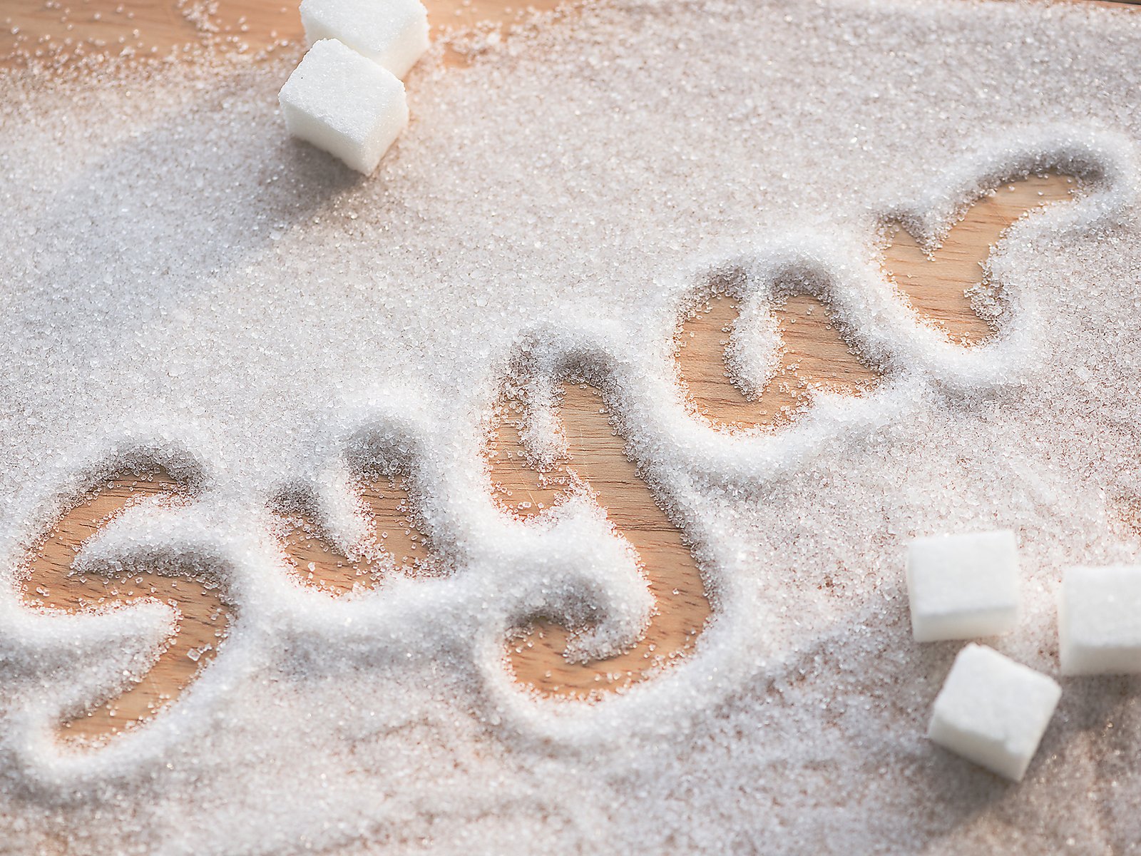 Govt reduces export duty on sugar