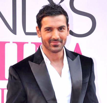 guardian-healthcare-and-john-abraham-join-hands-to-promote-gnc-india