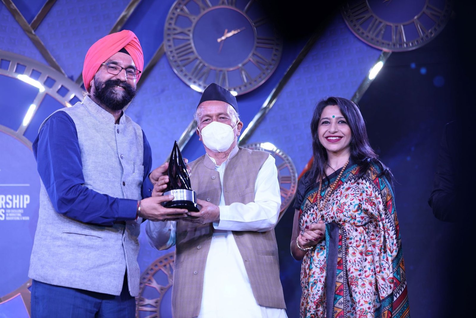 Dr R S Sodhi, MD, AMUL receives ‘Business leader of the year’ award